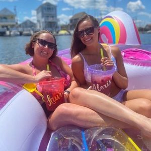 Meet your Posher, Alexis